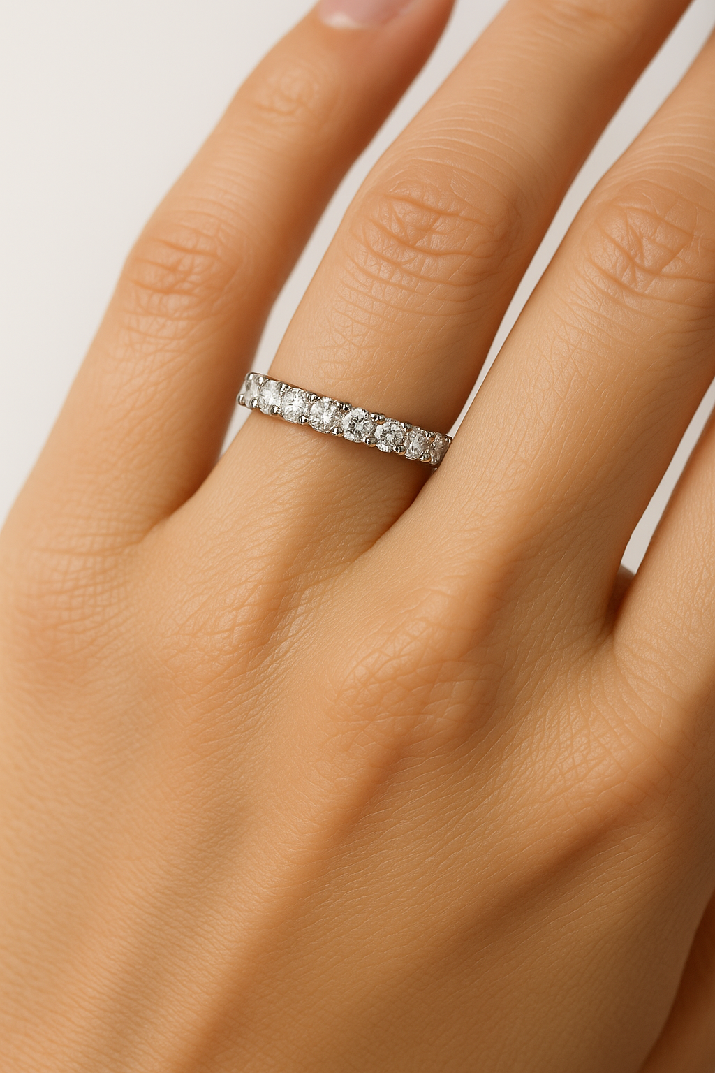 Anillo Eternidad Radiante