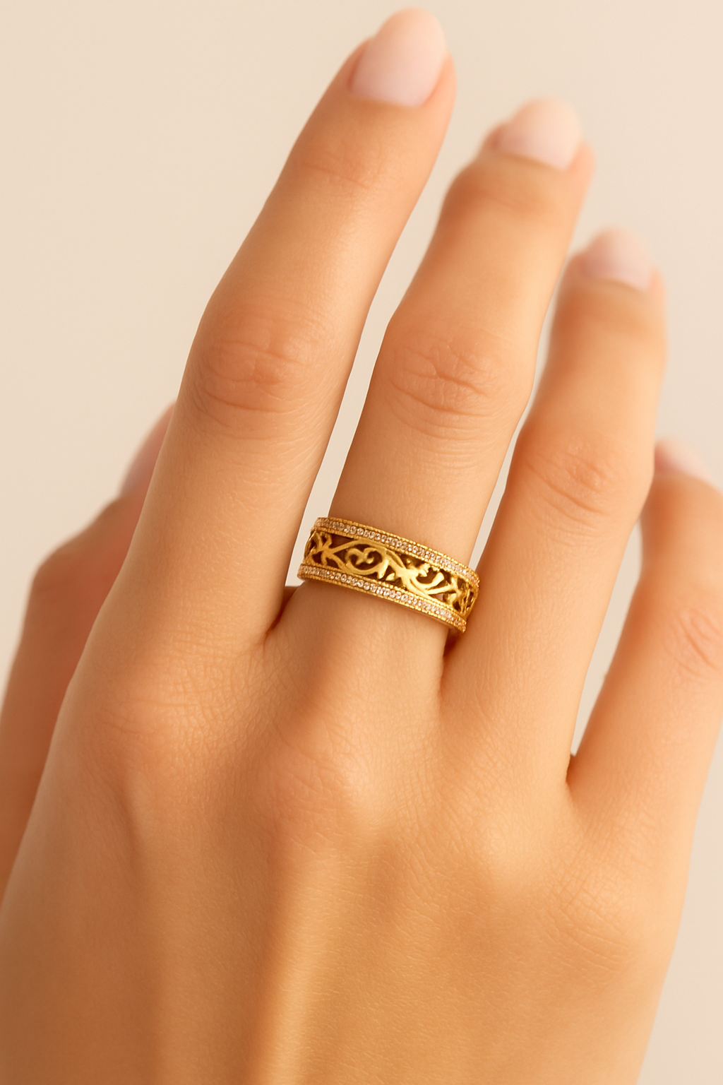 Anillo Realce Dorado