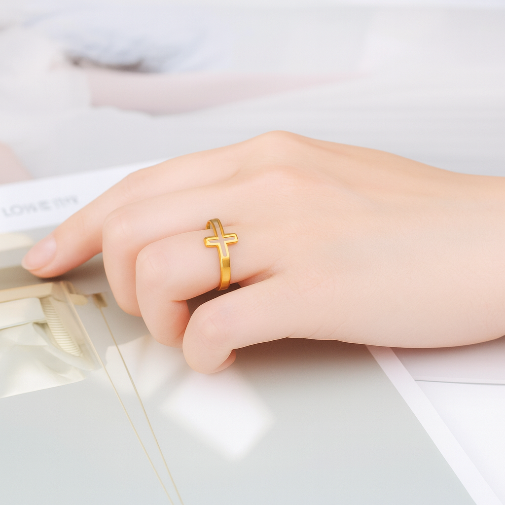 Anillo de Cruz Dorado