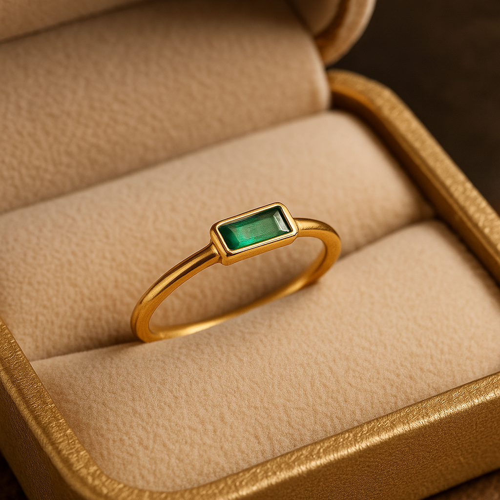 Anillo Con Esmeralda Verde