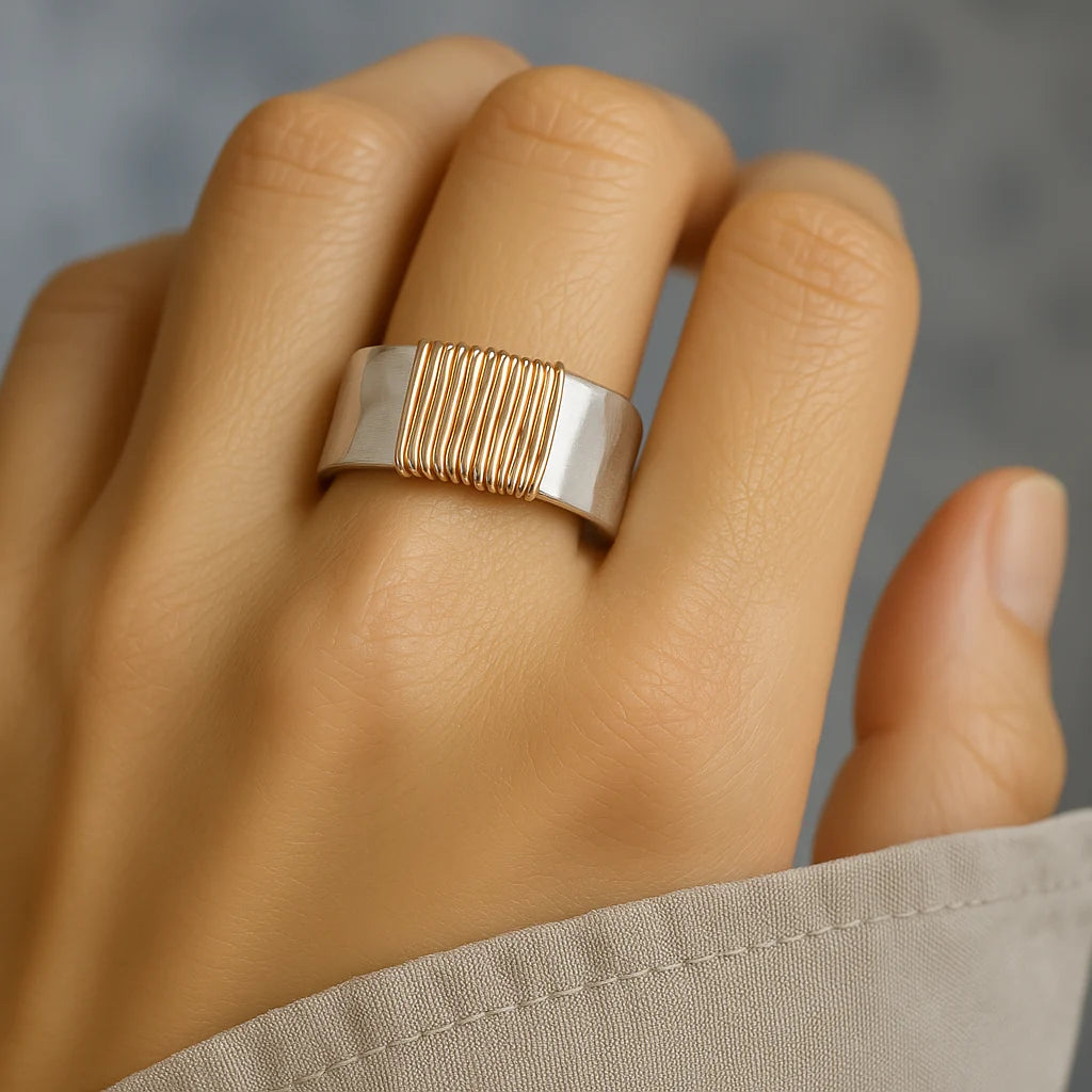 Anillo Equilibrio Dorado